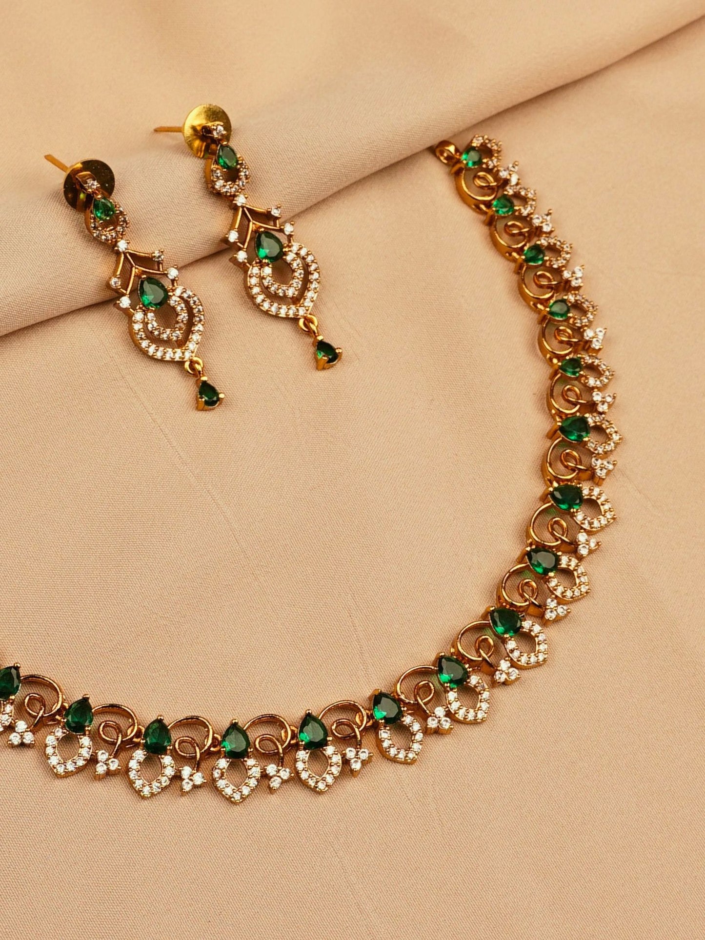 Elegant Gold-Plated Emerald Necklace Set with Earrings