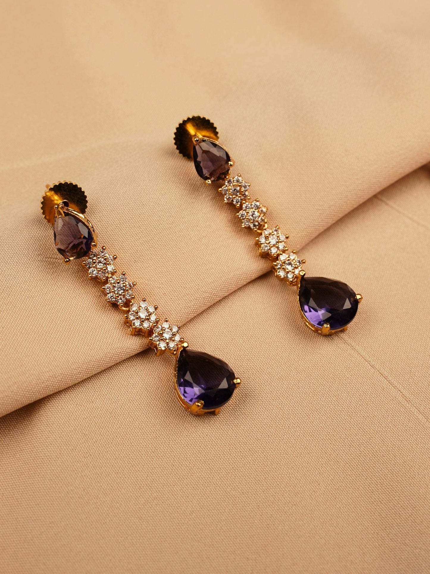 Amara Spark Necklace Set