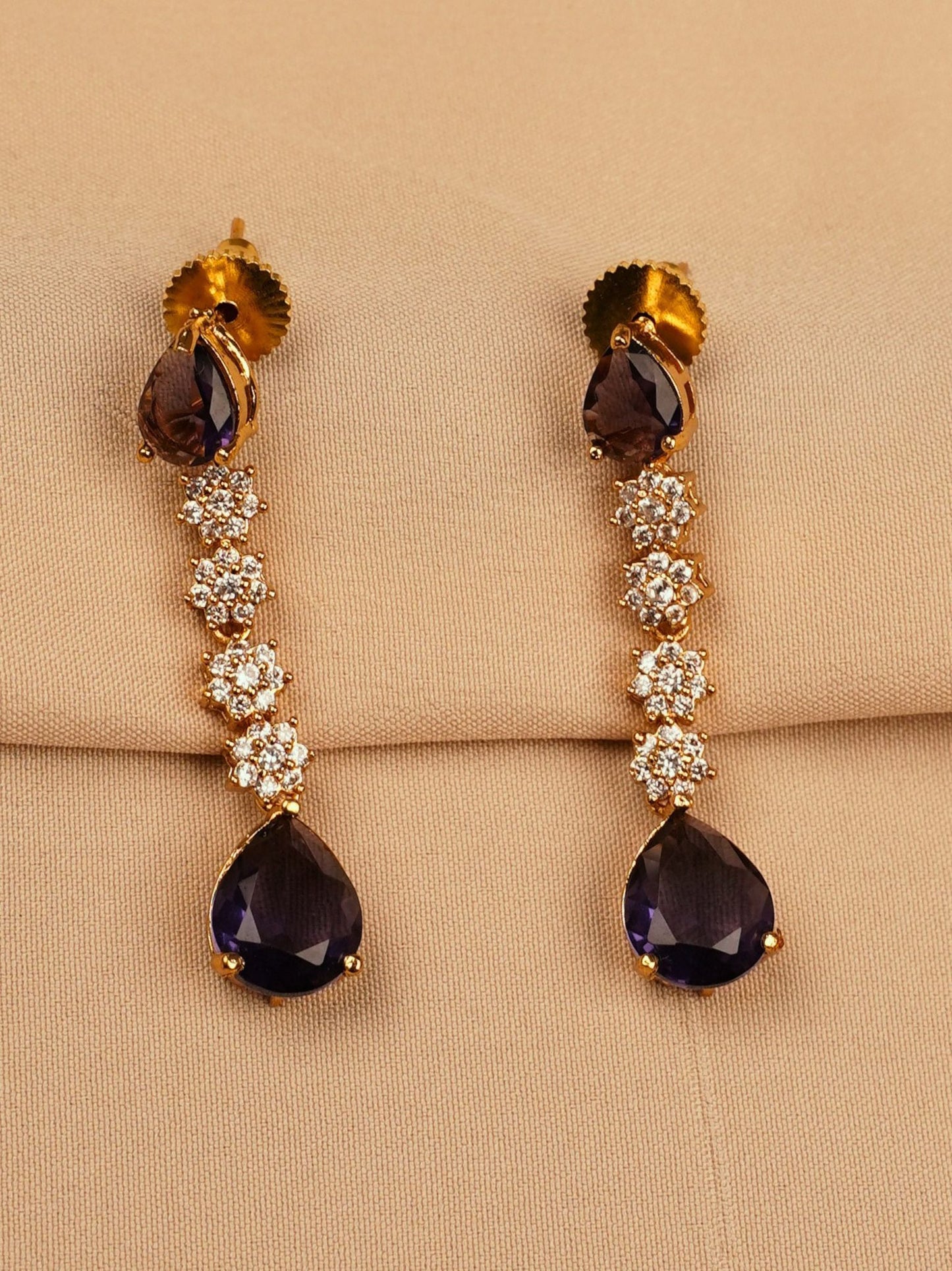 Amara Spark Necklace Set