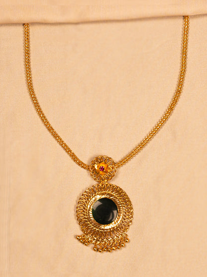 Elegant Spiral Palakka Necklace with Green Enamel Pendant