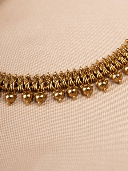 Antiue jewellery set detailed view