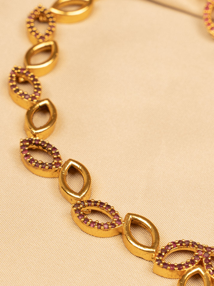 Elegant Simple Red Necklace – Leaf Design, Premium Quality KC567