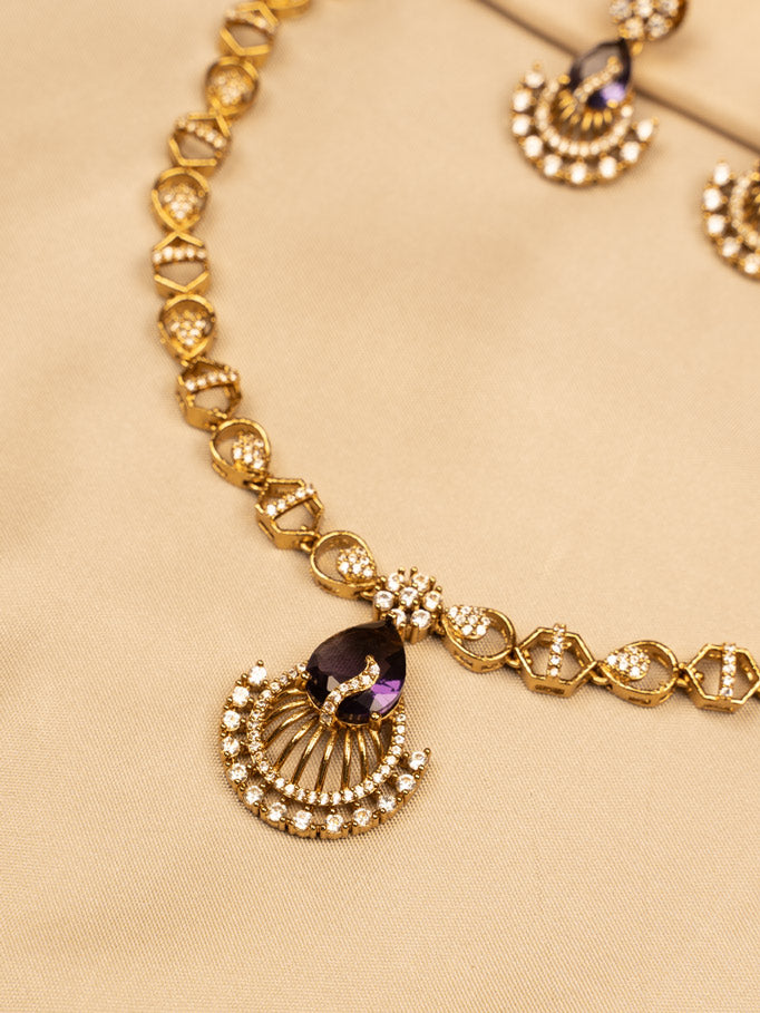 Elegant Purple Pendant Necklace – Stylish & Timeless KC596