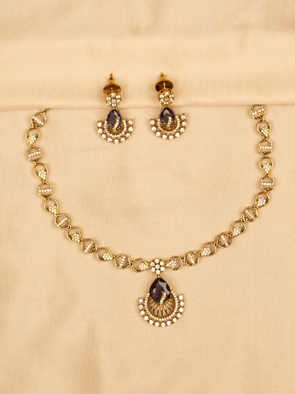 Elegant Purple Pendant Necklace – Stylish & Timeless KC596