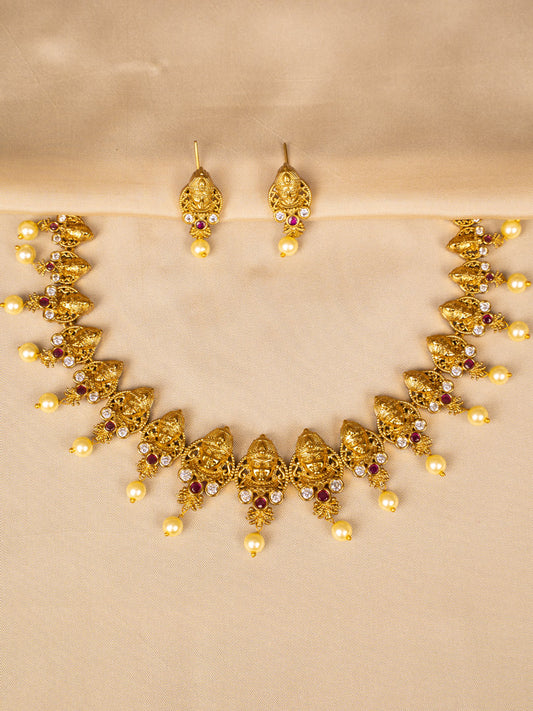 White Beads Temple Jewellery Necklace Set – Traditional & Divine KC586