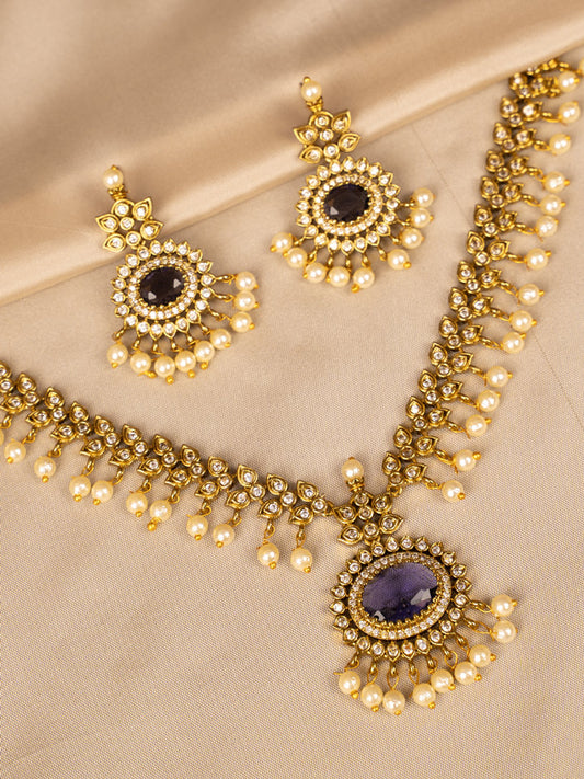 Elegant Blue Stone Pendant Necklace – Timeless & Sophisticated KC593