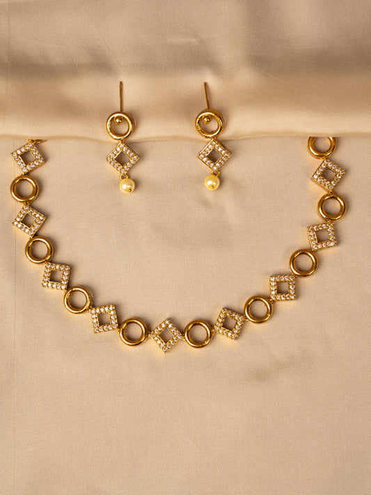White Stone Geometric Necklace – Modern & Elegant Design KC583